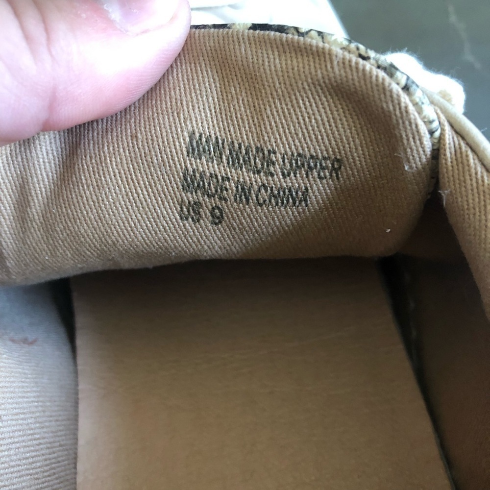 White Raven Impulse Phython Print Beige Faux Leat… - image 8